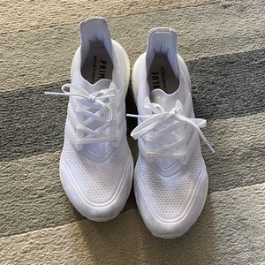 Adidas Ultraboost 22 Running shoe